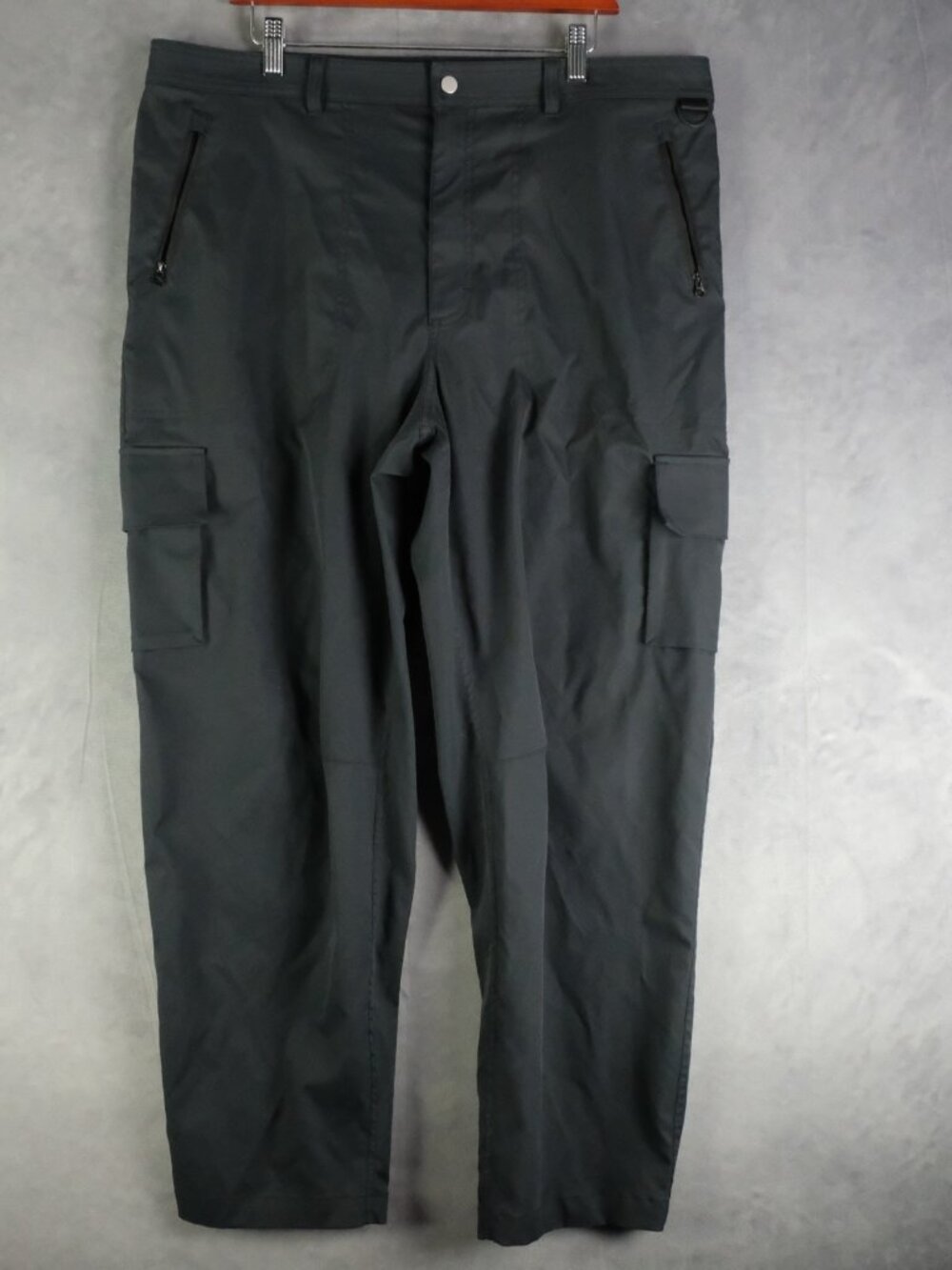 Outdoor Voices Cargo Pants Mens 38X30 Black Baggy Tapered Stretch